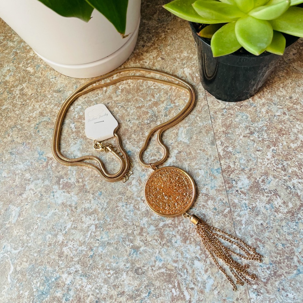 Long Disk Pendant Necklace